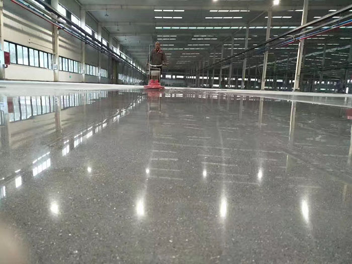 如何確定環氧地坪添加適量固化劑？